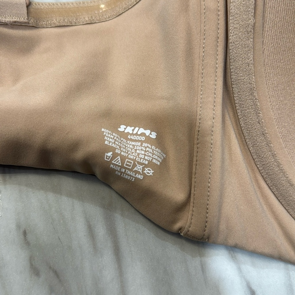 COPY - 💕NWT SKIMS Fits Everybody Lightly lined Full Coverage Bra Nude  44DDDD - Picture 5 of 10